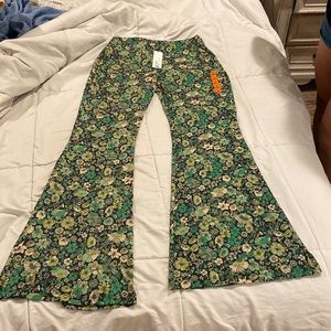 Floral print bell bottom pants stretchy